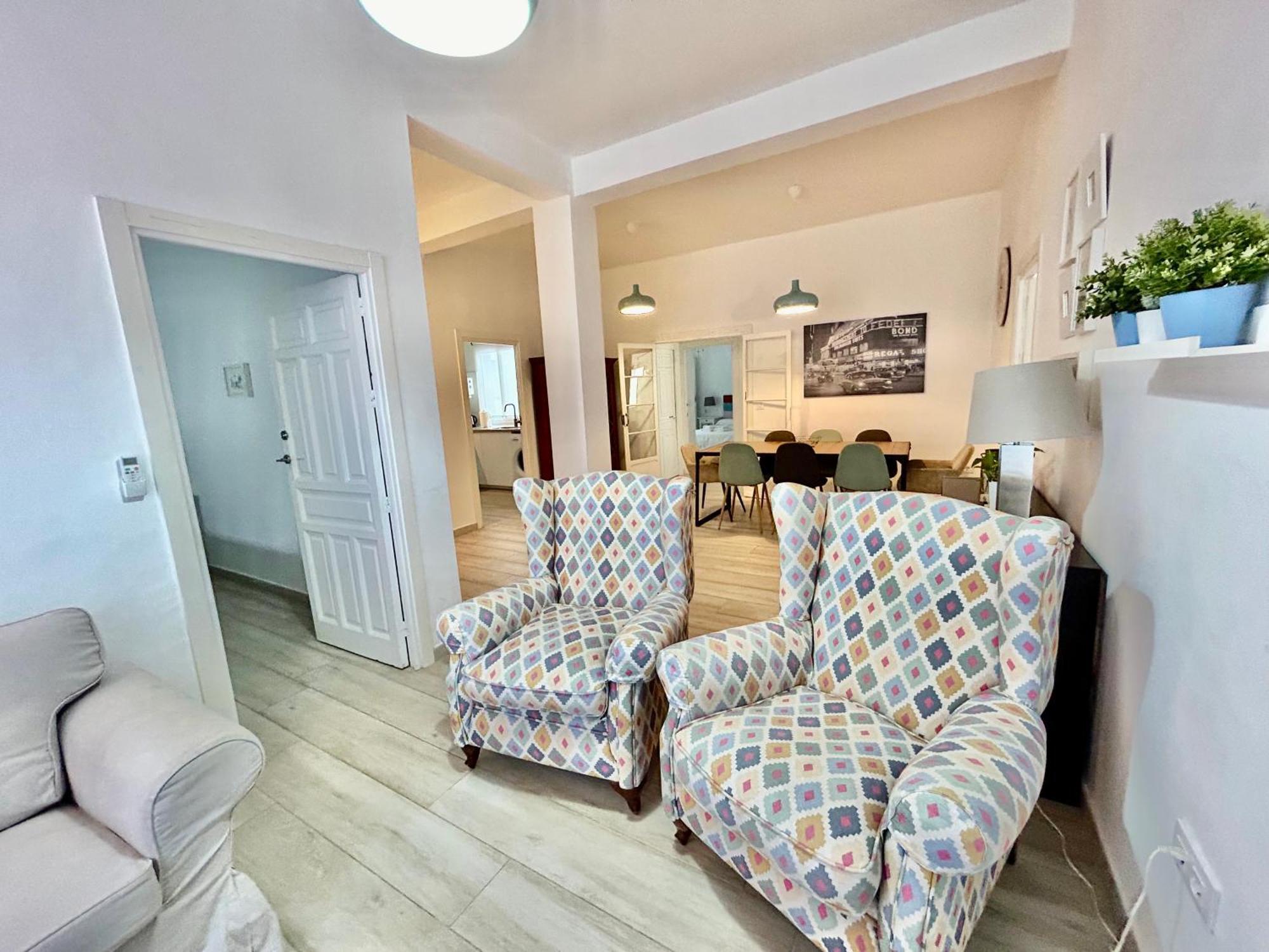 Acogedor Apt 8Pax 4Bdr 2Bth- Cozyhomesevilla2 Екстериор снимка
