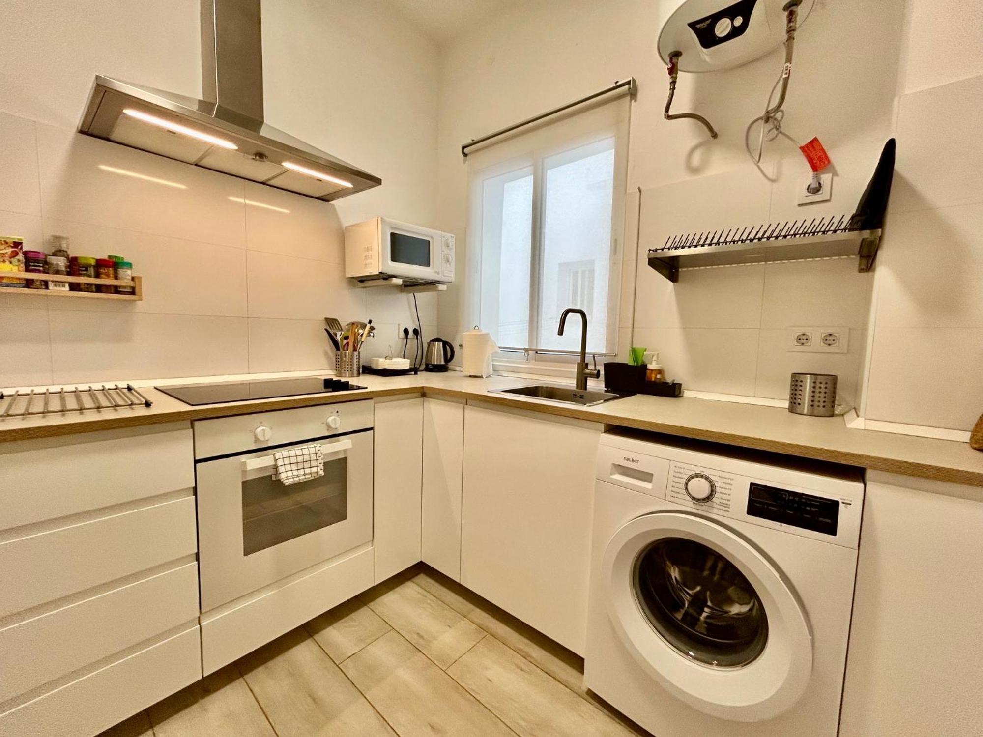 Acogedor Apt 8Pax 4Bdr 2Bth- Cozyhomesevilla2 Екстериор снимка