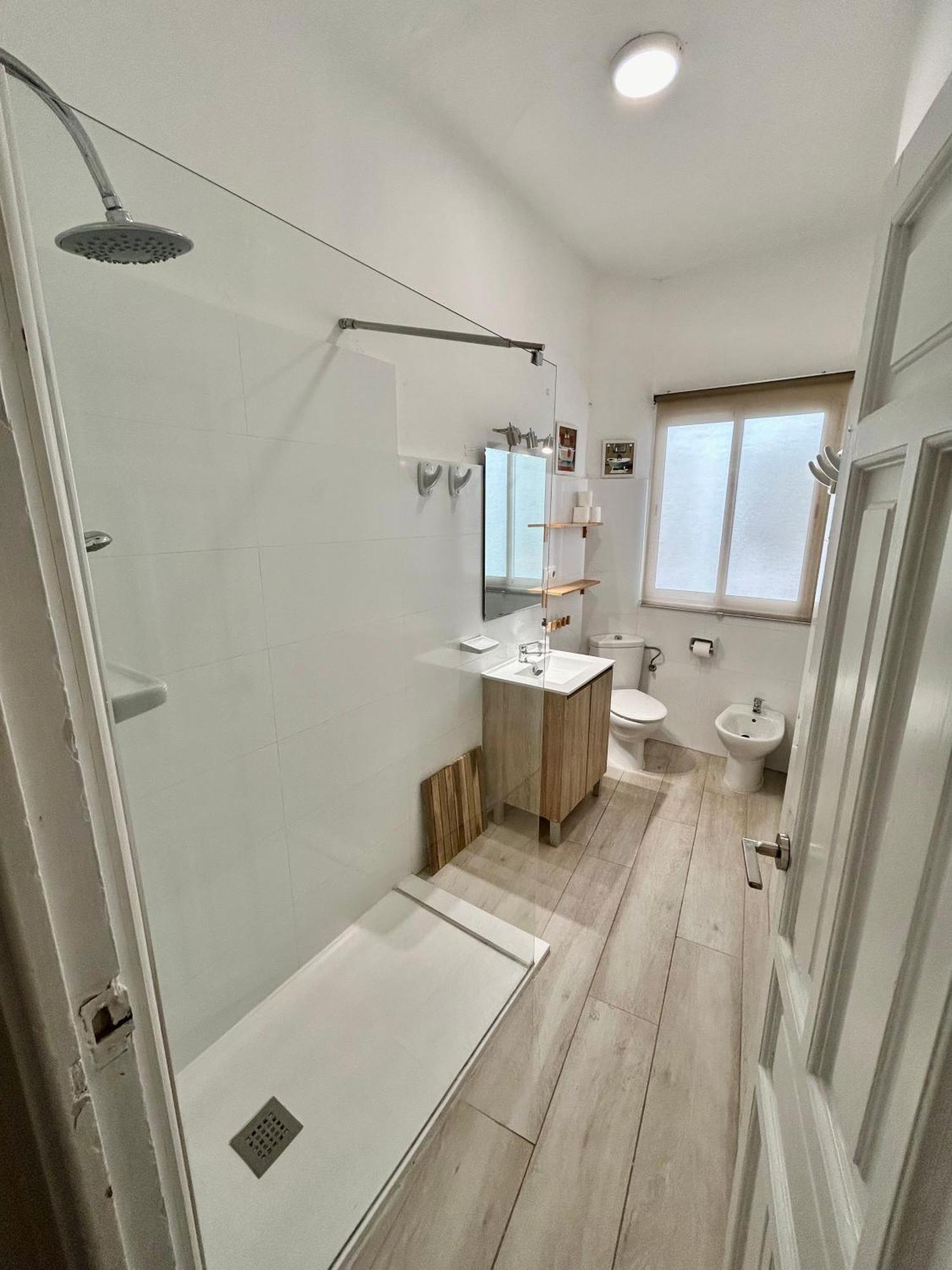 Acogedor Apt 8Pax 4Bdr 2Bth- Cozyhomesevilla2 Екстериор снимка