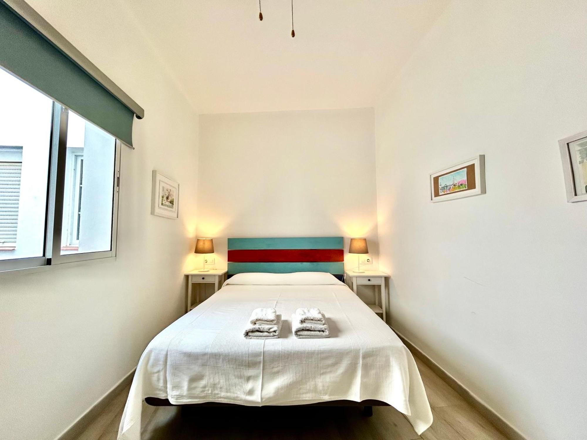 Acogedor Apt 8Pax 4Bdr 2Bth- Cozyhomesevilla2 Екстериор снимка
