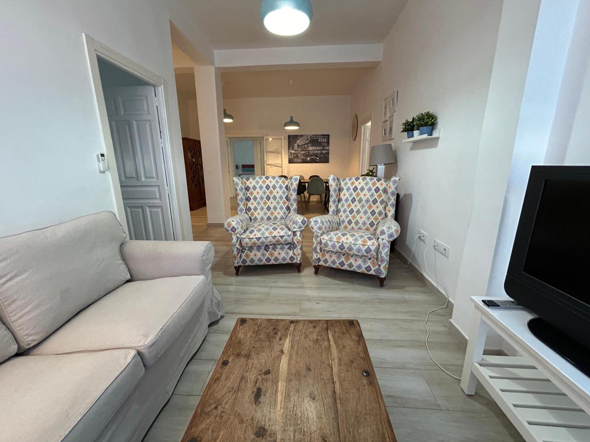 Acogedor Apt 8Pax 4Bdr 2Bth- Cozyhomesevilla2 Екстериор снимка