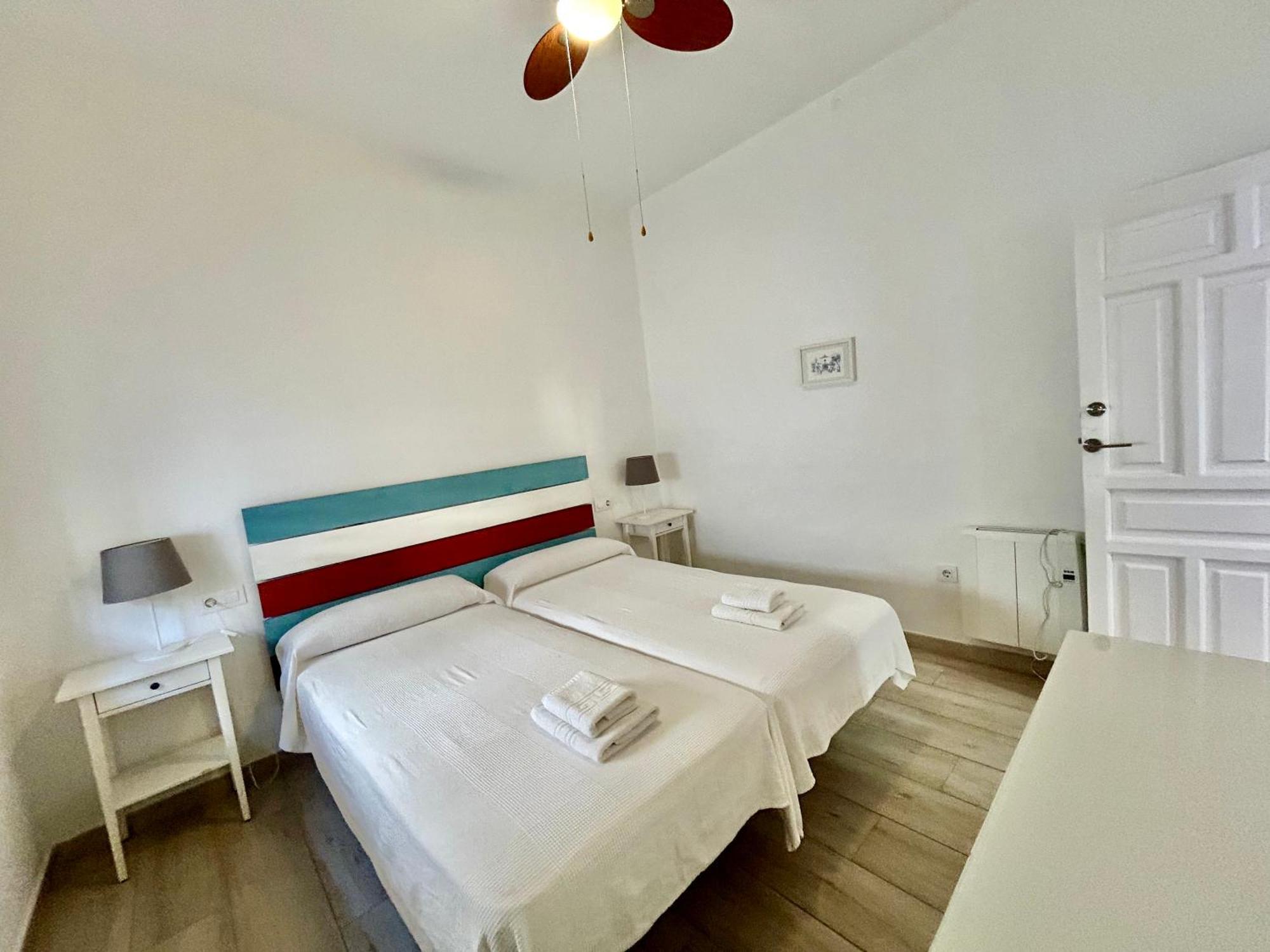 Acogedor Apt 8Pax 4Bdr 2Bth- Cozyhomesevilla2 Екстериор снимка